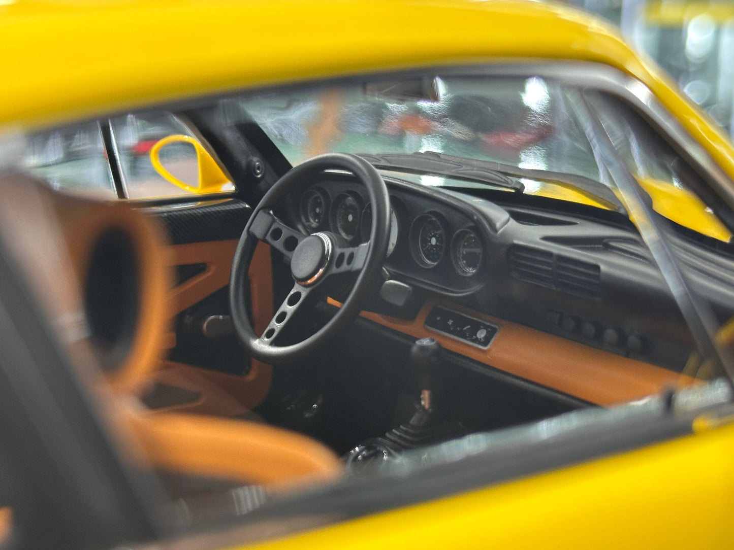 1/12 Resin Ivy Image Models Porsche Singer DLS – Yellow (Back Engine Hood Opening)