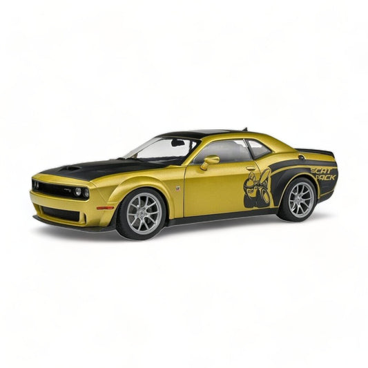 1/18 Diecast Dodge Challenger R/T SCAT PACK Widebody 2020 Gold Black Solido|Sold in Dturman.com Dubai UAE.