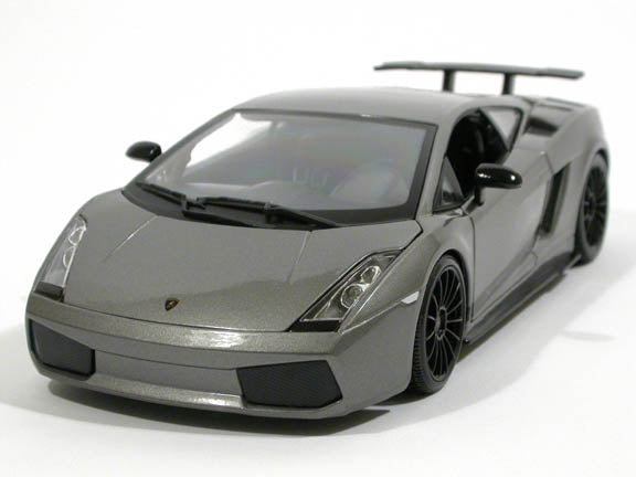 2007 Lamborghini Gallardo Superleggera Grey 1/18 Diecast Model car by Maisto