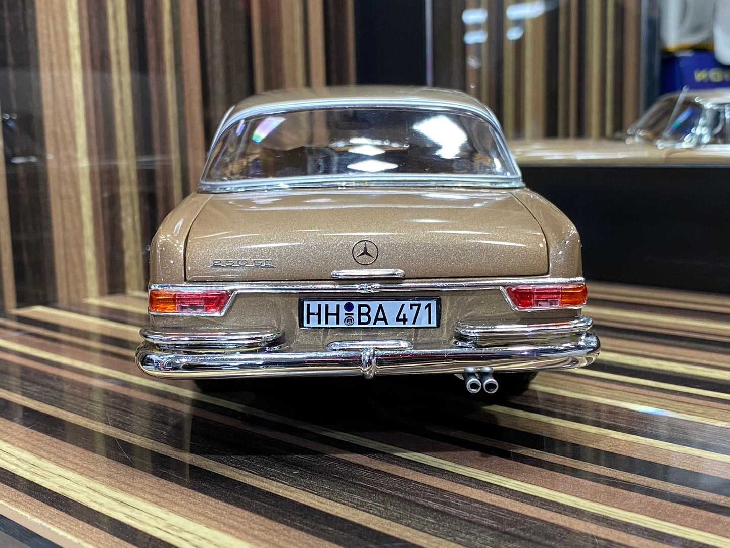 1/18 Diecast Mercedes-Benz 250 SE Coupe 1969 Gold Metallic Scale Model car by Norev