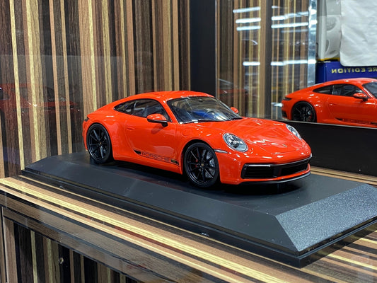 Porsche 911 Carrera 4S 2019  1/18 Diecast car by Minichamps