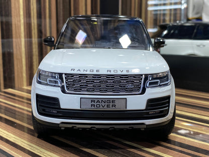 1/18 Land Rover Range Rover SV Autobiography Dynamic 2017 White LCD-Model