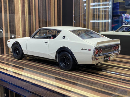 1/18 Diecast Nissan Skyline 2000 GT-R White Kyosho Scale Model Car