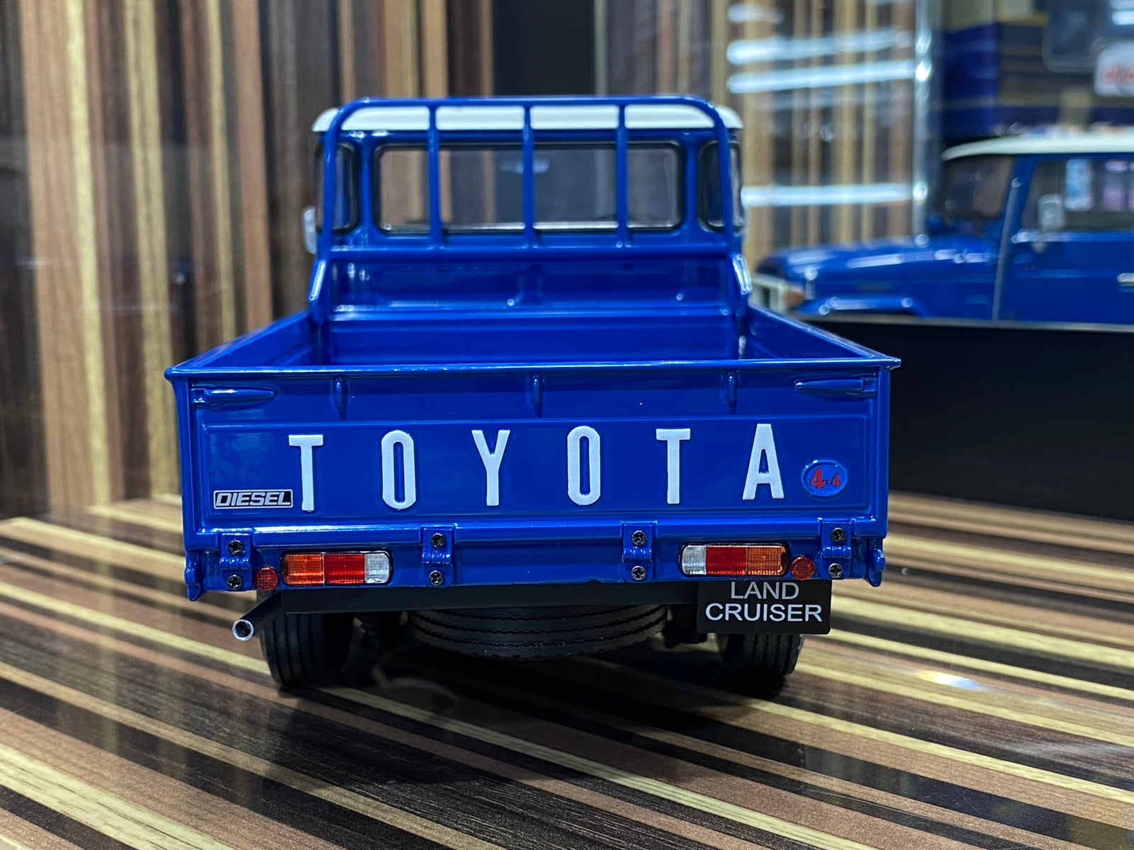 1/18 Diecast Toyota Land Cruiser 40 Pickup Blue Kyosho Scale Model Car