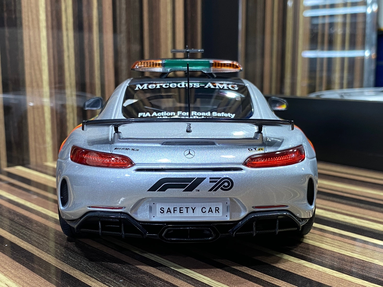 1/18 Resin Mercedes-Benz AMG GTR - 2020 F1 Safety Car by Minichamps