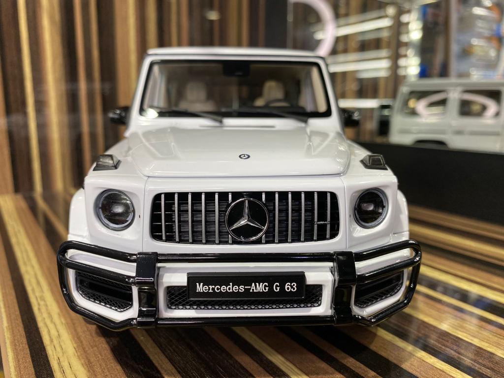 1/18 Diecast Mercedes-Benz AMG G-63 White Almost Real Scale Model Car