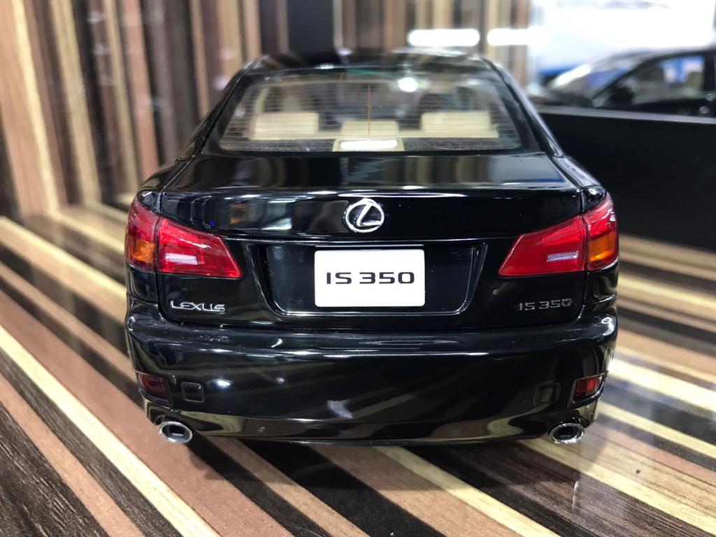 Lexus Scale Is 1/18 Diecast Lexus IS350 Black AUTOart Scale Model Car – dturman.com