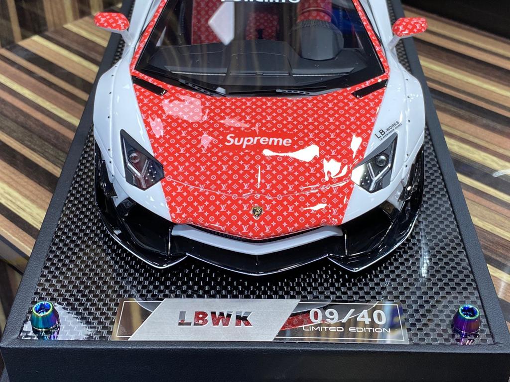 1/18 Resin Lamborghini Aventador Supreme White & Red by Timothy&Pierre