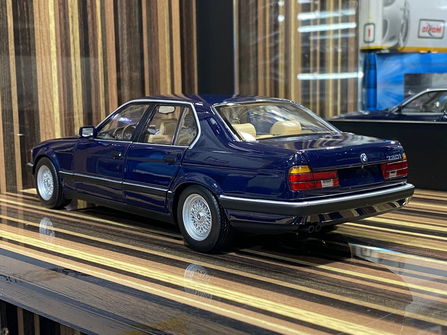 BMW E32 730i 1/18 Diecast model car by Minichamps