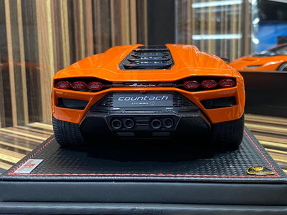 1/18 Resin Lamborghini Countach LP 800-4 Orange by MR