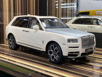 1/18 Diecast Rolls-Royce Cullinan white & silver Kyosho Scale Model Car