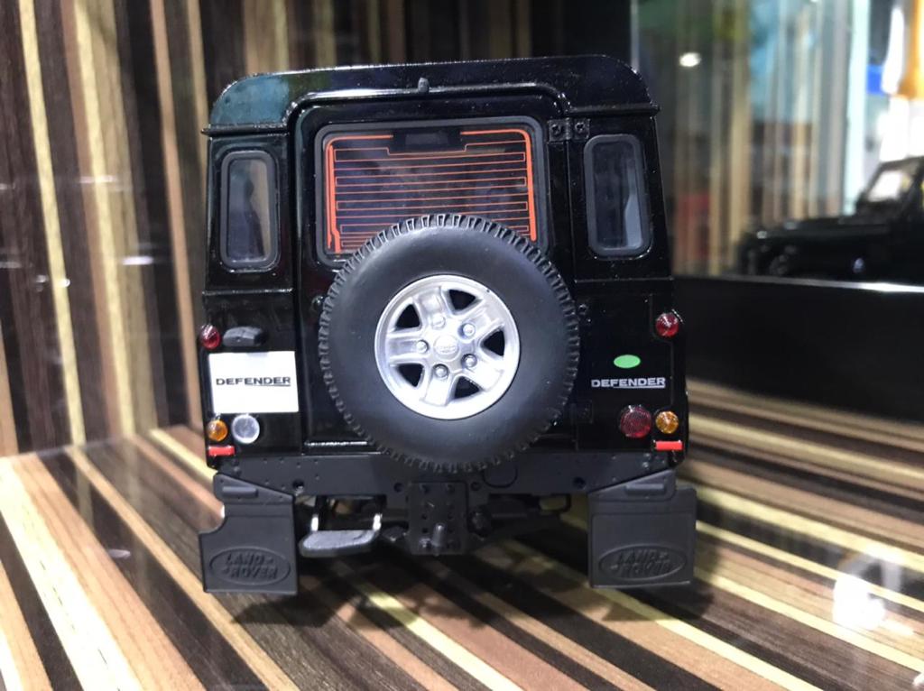 Land Rover Defender 90 Kyosho