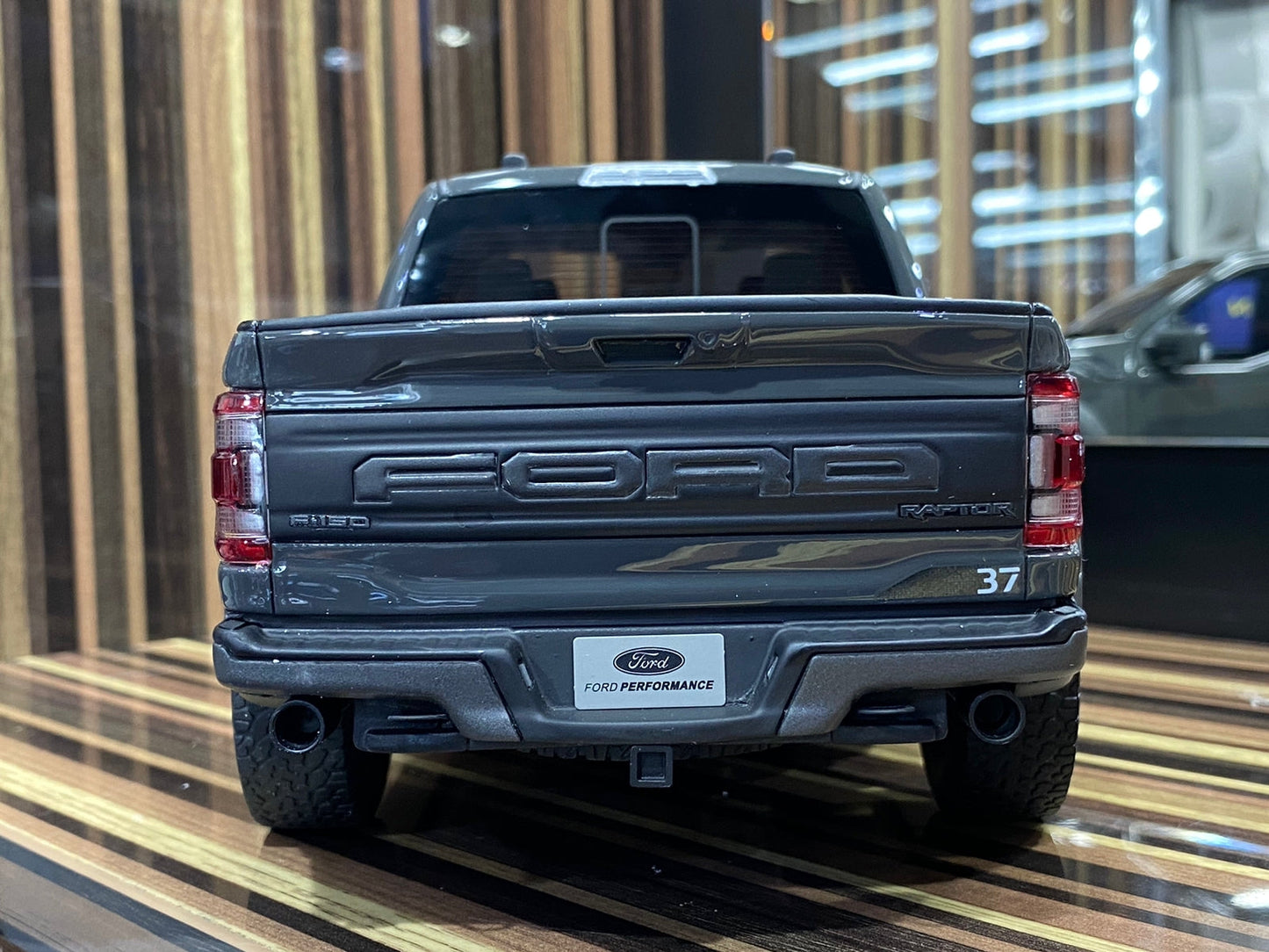 Ford F-150 Raptor 2022 Diecast car by GT Spirit