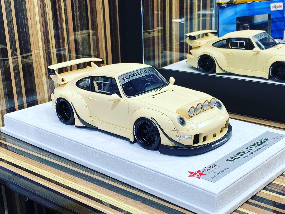 1/18 Diecast Porsche 993 RWB Sandstorm Reborn Style FuelMe Model Car