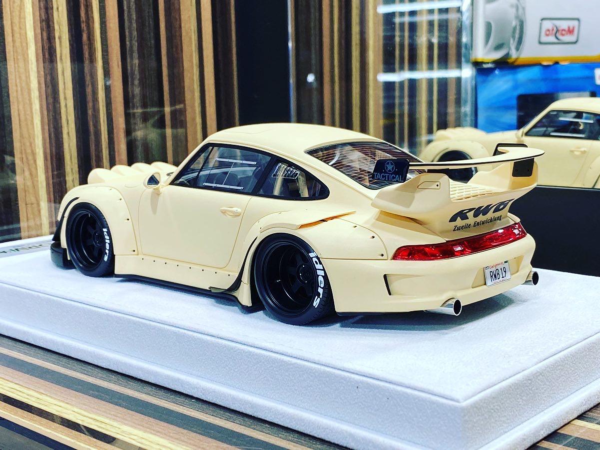 1/18 Diecast Porsche 993 RWB Sandstorm Reborn Style FuelMe Model Car