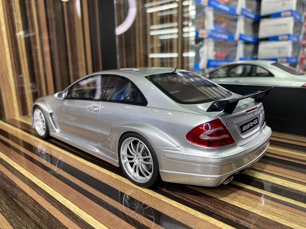 1/18 Resin Mercedes-Benz CLK AMG 2004 Silver Model Car by Otto