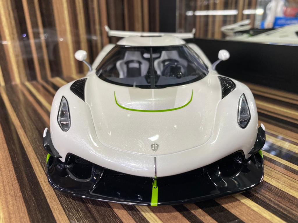 1/18 Diecast Koenigsegg Jesko GT Spirit White Scale Model Car