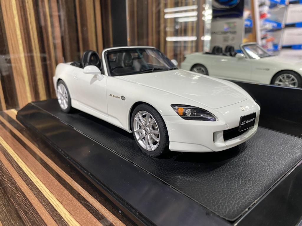 S2000 Scale 1/18 Resin Honda S2000 Model Car by Hobby Japan – dturman.com