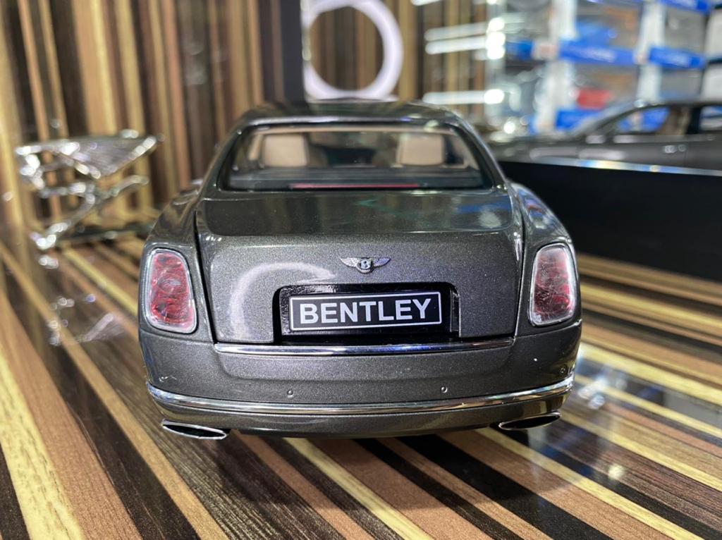 1/18 Bentley Mulsanne Speed Grey by Minichamps