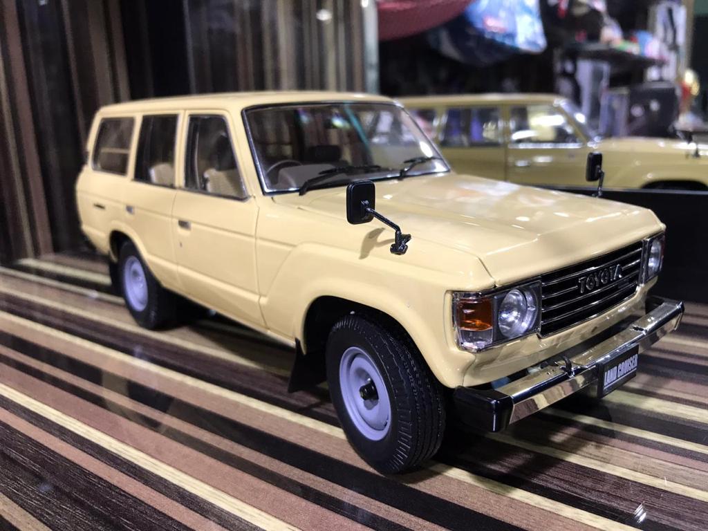 1/18 Diecast Toyota Land Cruiser 60 Beige Kyosho Scale Model Car