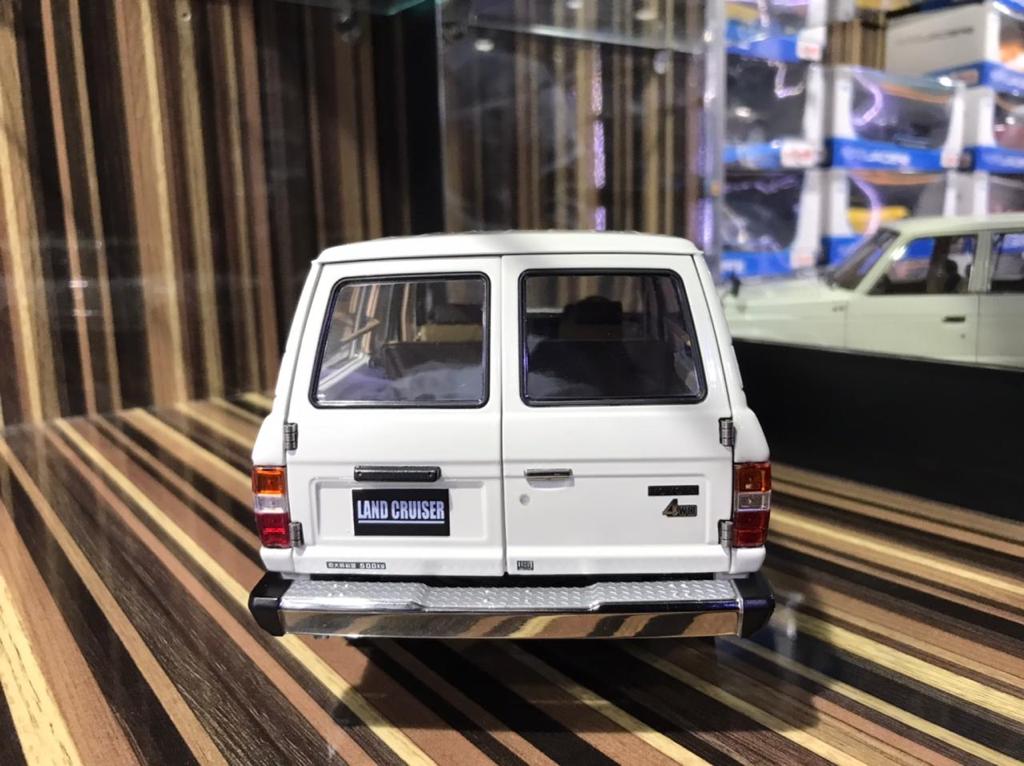 1/18 Diecast Toyota Land Cruiser 60 White Kyosho Scale Model Car