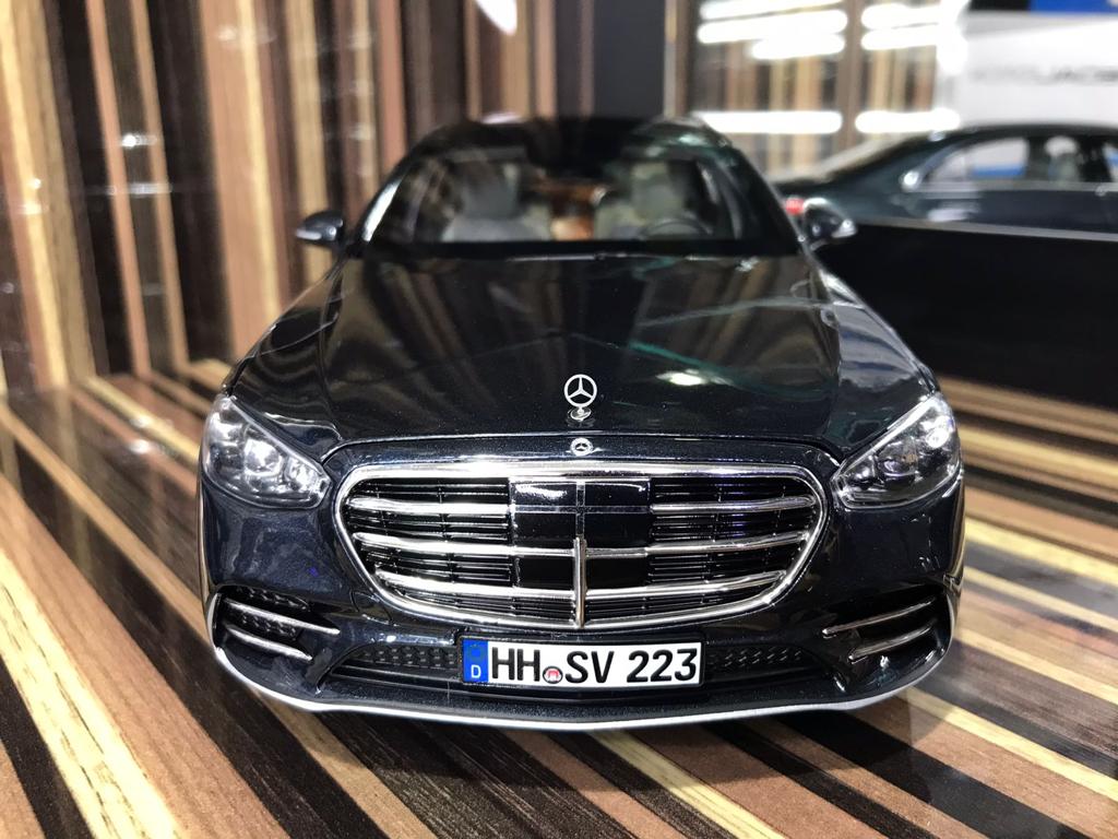 1/18 Diecast Mercedes-Benz S-Class AMG Line Black Norev Scale Model Car