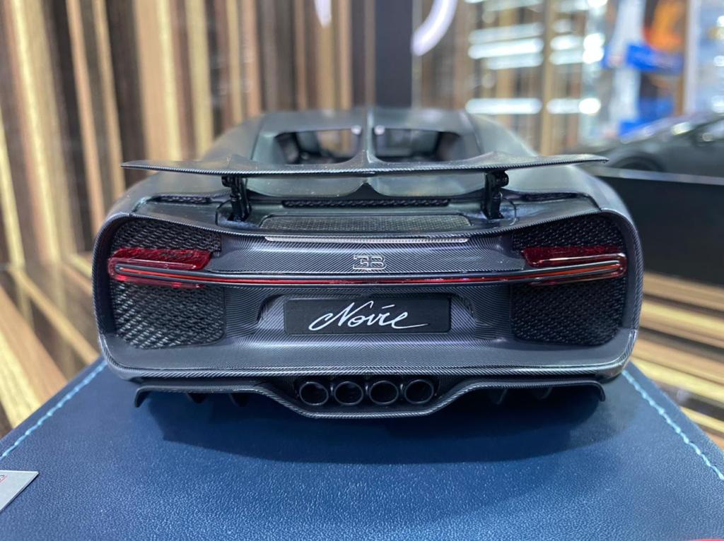 1/18 Resin Bugatti Chiron Sport Carbon by MR Collection
