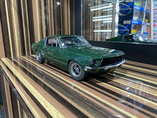 1/18 Diecast Ford Mustang Green AUTOart Scale Model Car