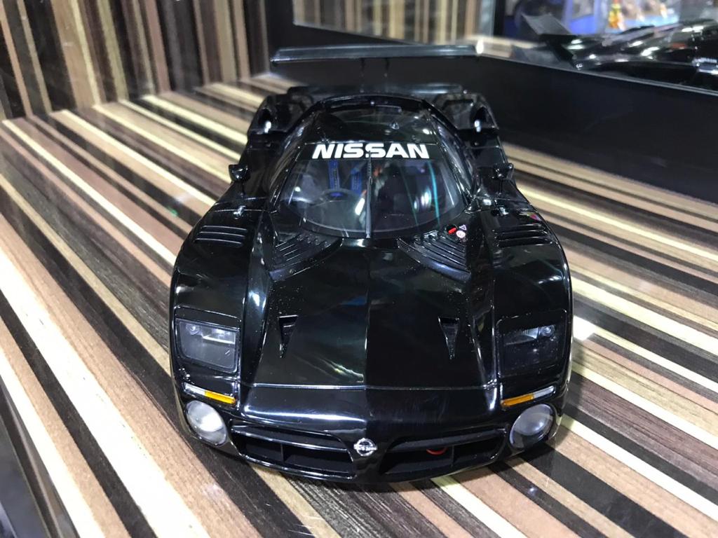 1/18 Diecast Nissan R390 GTI Black AUTOart Scale Model Car – dturman.com