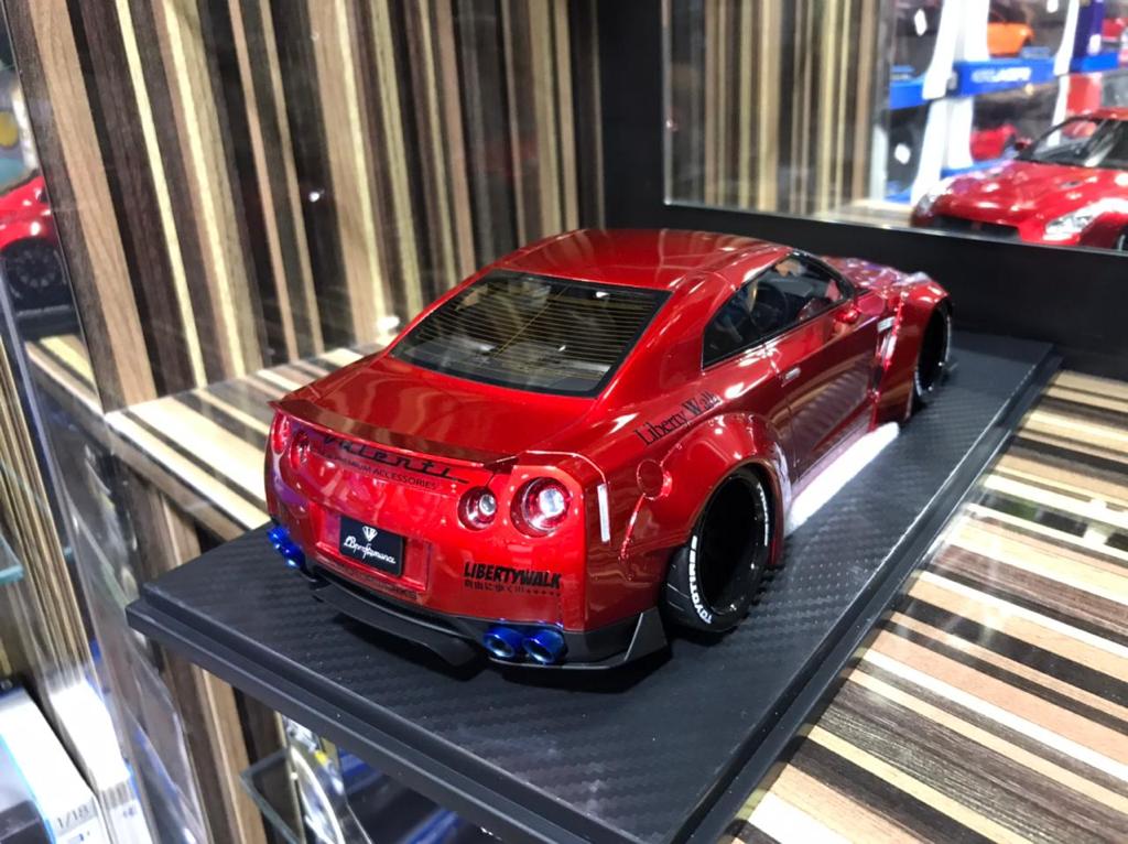 Nissan GT-R R35 Liberty Walk 1/18 Red One Model – dturman.com