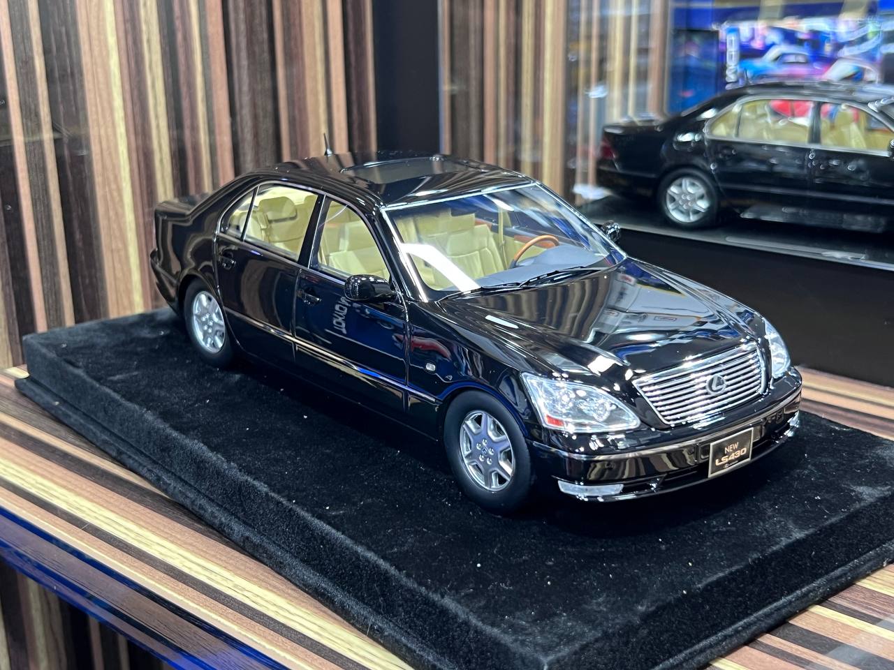 1/18 Diecast Lexus LS430 IVY Models Scale Model Car