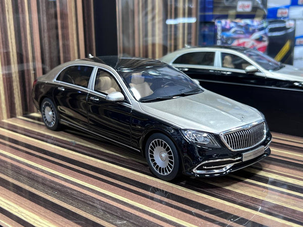 1/18 Mercedes-Benz S650 Maybach Black & Gold Miniature car by GT