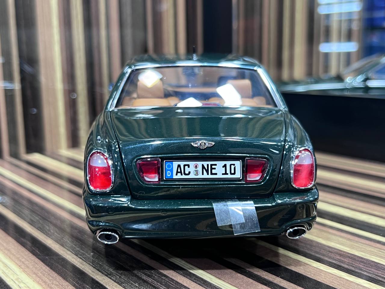 1/18 Bentley Arnage T Green by Minichamps