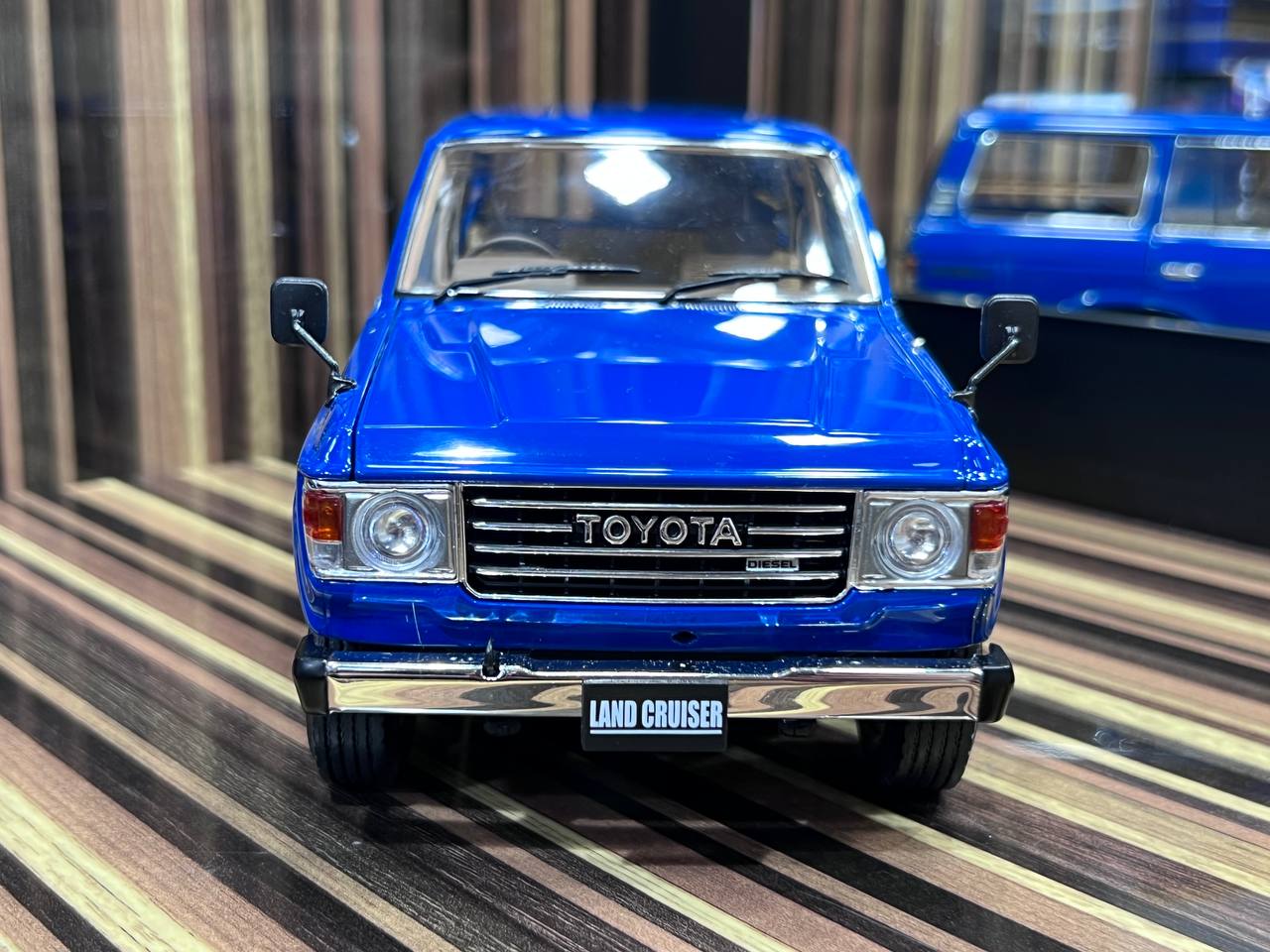 1/18 Diecast Toyota Land Cruiser 60 Kyosho Scale Model Car