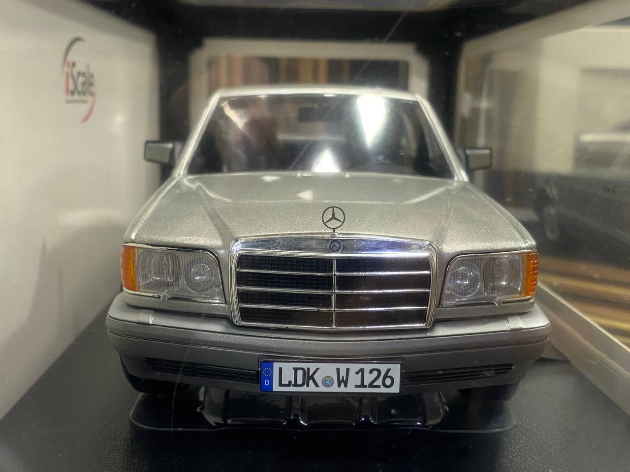 Mercedes-Benz S-Klasse 1985 iScale