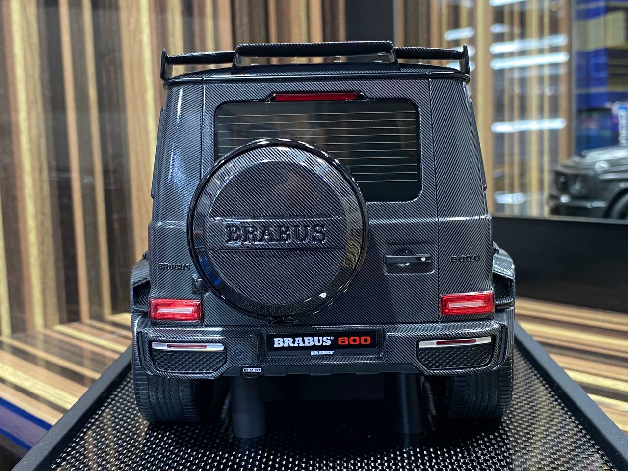 1/18 Resin Mercedes-Benz Brabus 800 Carbon Model Car by Motorhelix