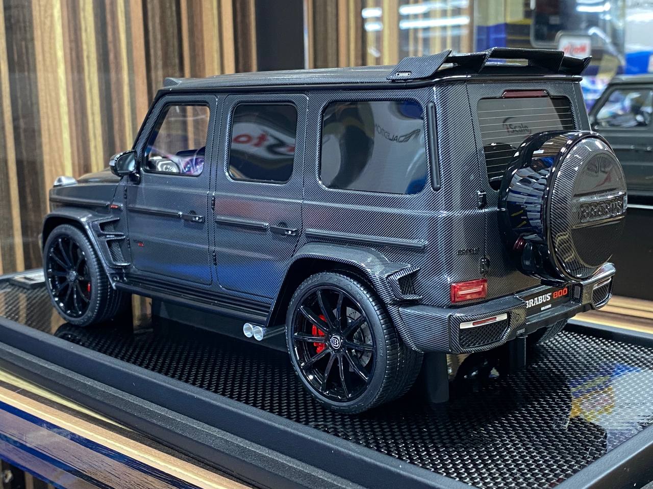 1/18 Resin Mercedes-Benz Brabus 800 Carbon Model Car by Motorhelix