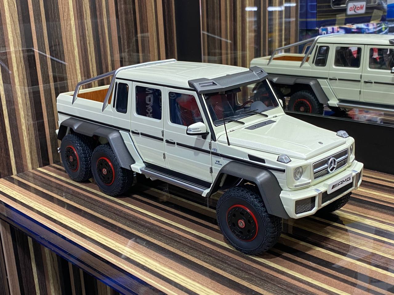 1/18 Diecast Mercedes-Benz G-63 AMG 6x6 White AUTOart Scale Model Car
