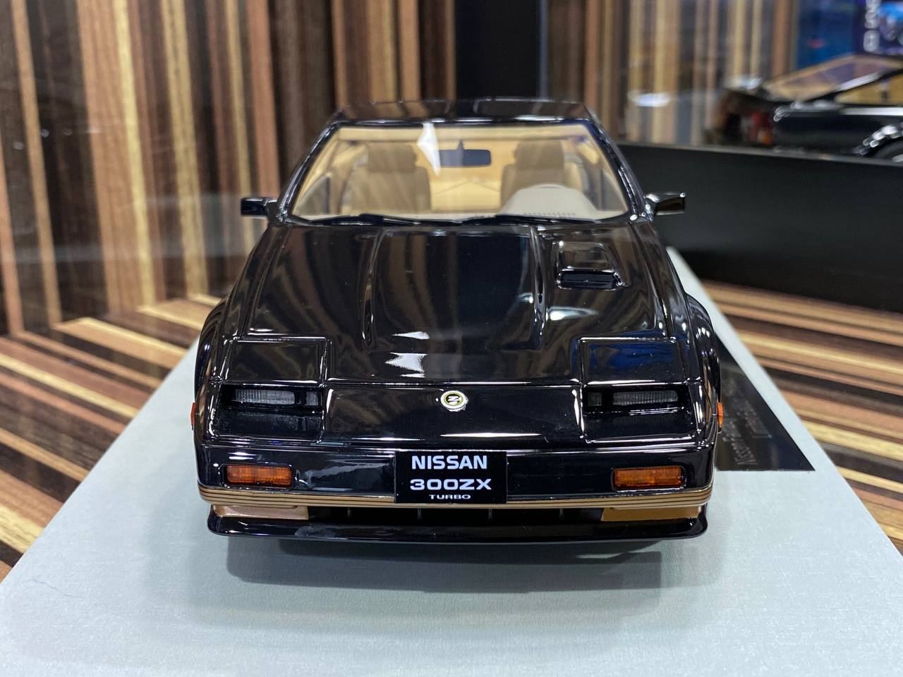 1/18 Diecast Nissan 300 ZX Turbo LCD Scale Model Car
