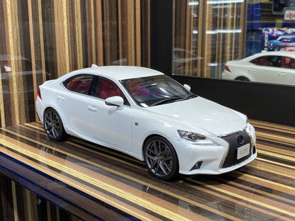 Kyosho 1:43 Lexus IS350 F Sport - Modello Diecast In Titanio Sonico, Edizione Limitata 2022