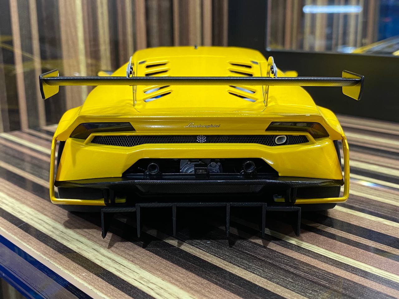 1/18 Diecast Lamborghini Huracan GT3 Yellow AUTOart Scale Model Car