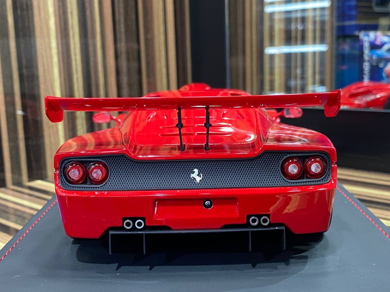 1/18 Diecast Miniature Ferrari F50 GT Black & Red Autobarn Model Car