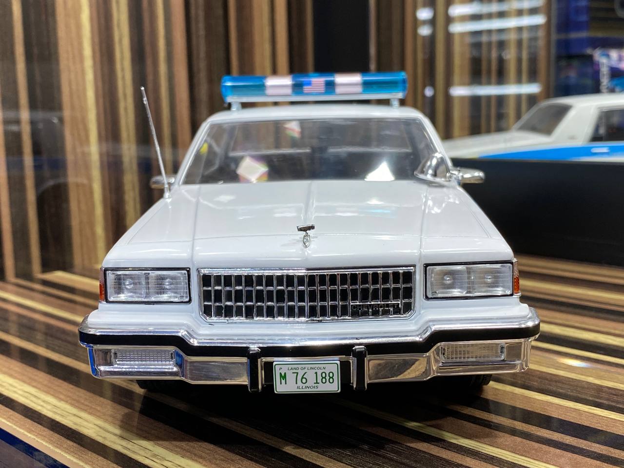 1/18 Chevrolet Caprice Chicago Police White by MCG