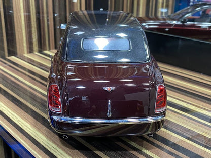1/18 Bentley State Limousine Maroon by  Minichamps