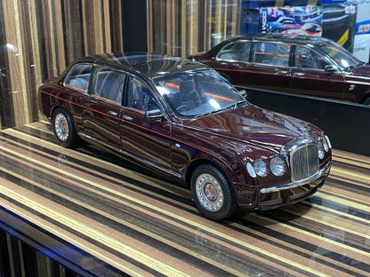 1/18 Bentley State Limousine Maroon by  Minichamps