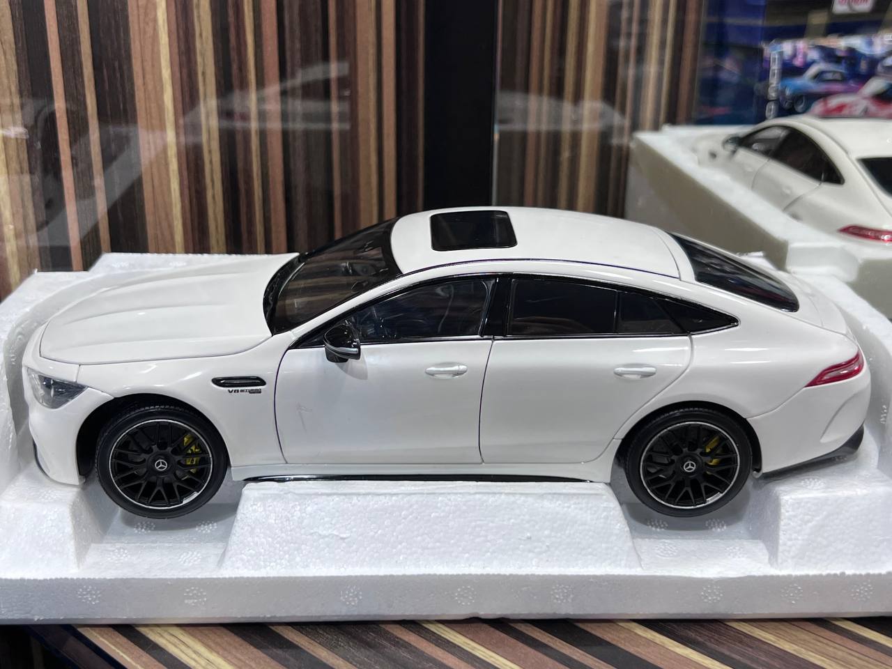 1/18 Diecast Mercedes-Benz GT S 2018 white Norev Scale Model Car