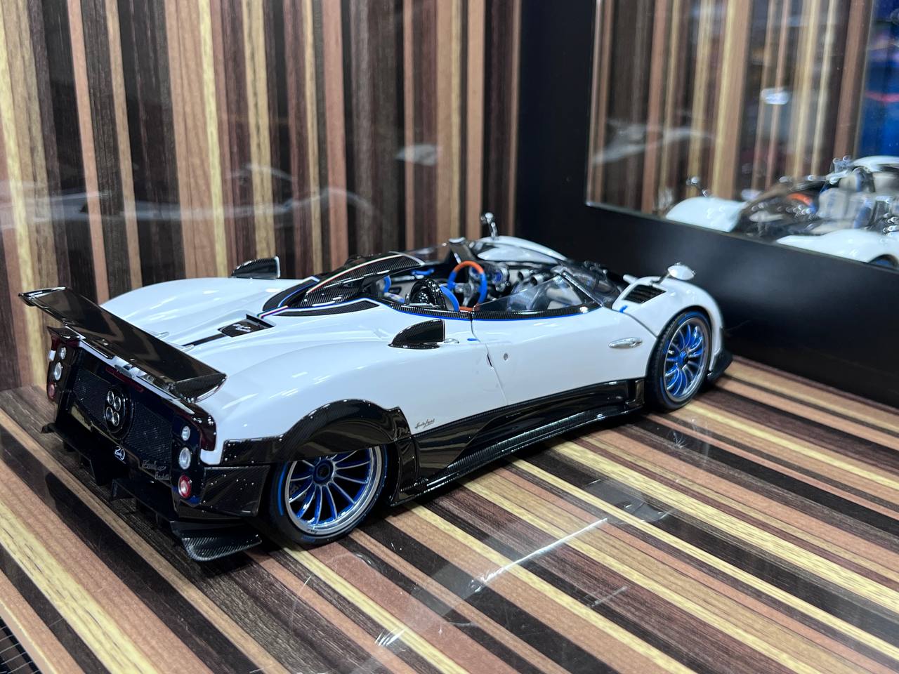 Pagani Zonda HP LCD
