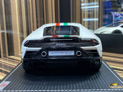 1/18 Resin Lamborghini Huracan EVO RWD White by MR