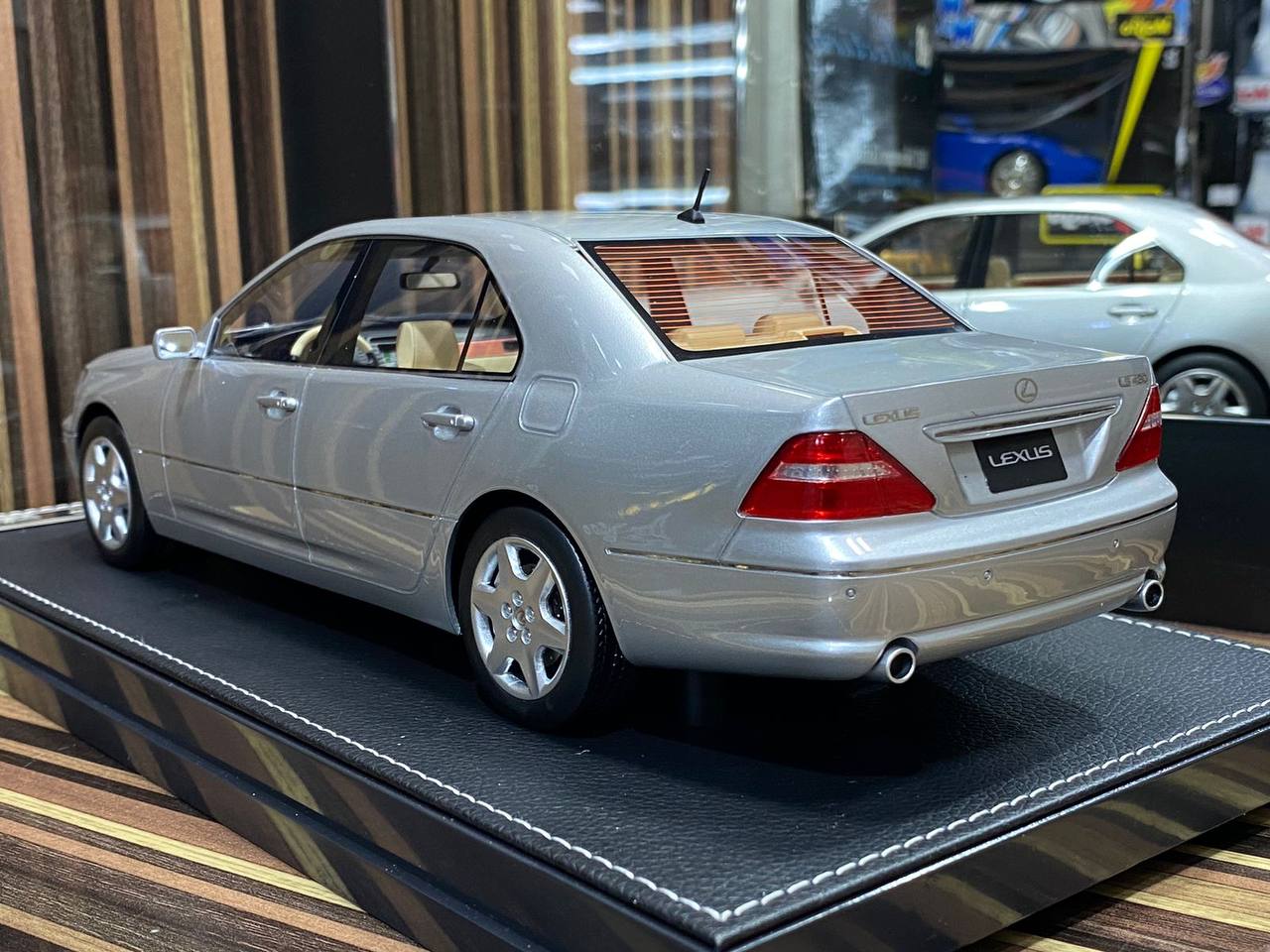 1/18 Diecast Lexus LS430 Silver IVY Models Scale Model Car