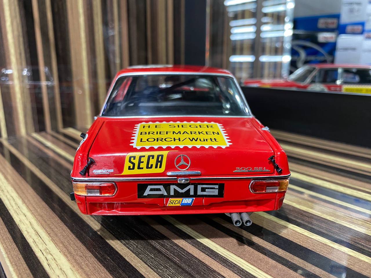 Mercedes-Benz 300SEL 6.8 Minichamps